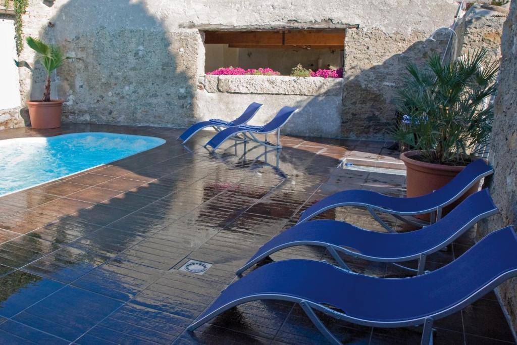 Logis Auberge Cote Jardin Otel Lézignan-Corbières Dış mekan fotoğraf