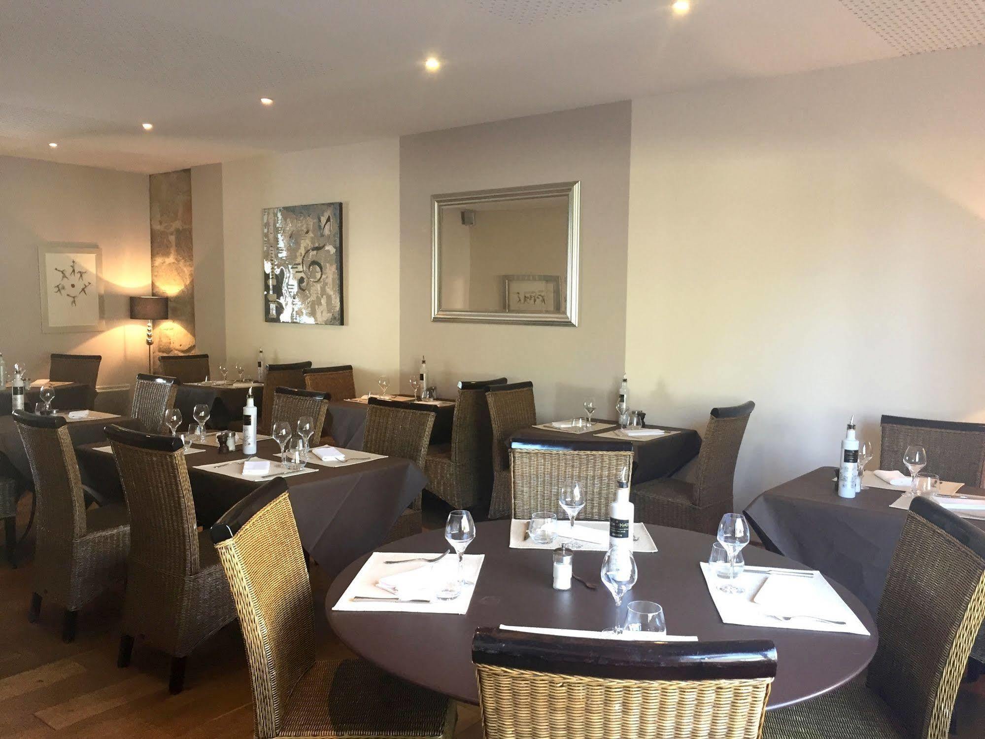 Logis Auberge Cote Jardin Otel Lézignan-Corbières Dış mekan fotoğraf