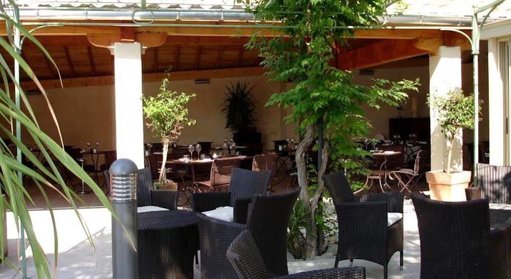 Logis Auberge Cote Jardin Otel Lézignan-Corbières Dış mekan fotoğraf